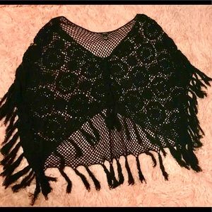 Crochet flower fringe poncho M/L